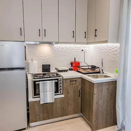 Evann'S Luxury Suite Larissa Exterior photo