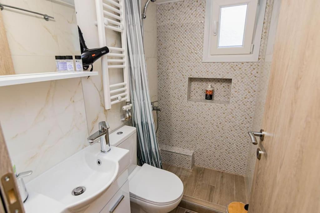 Evann's Luxury Apartment Larissa